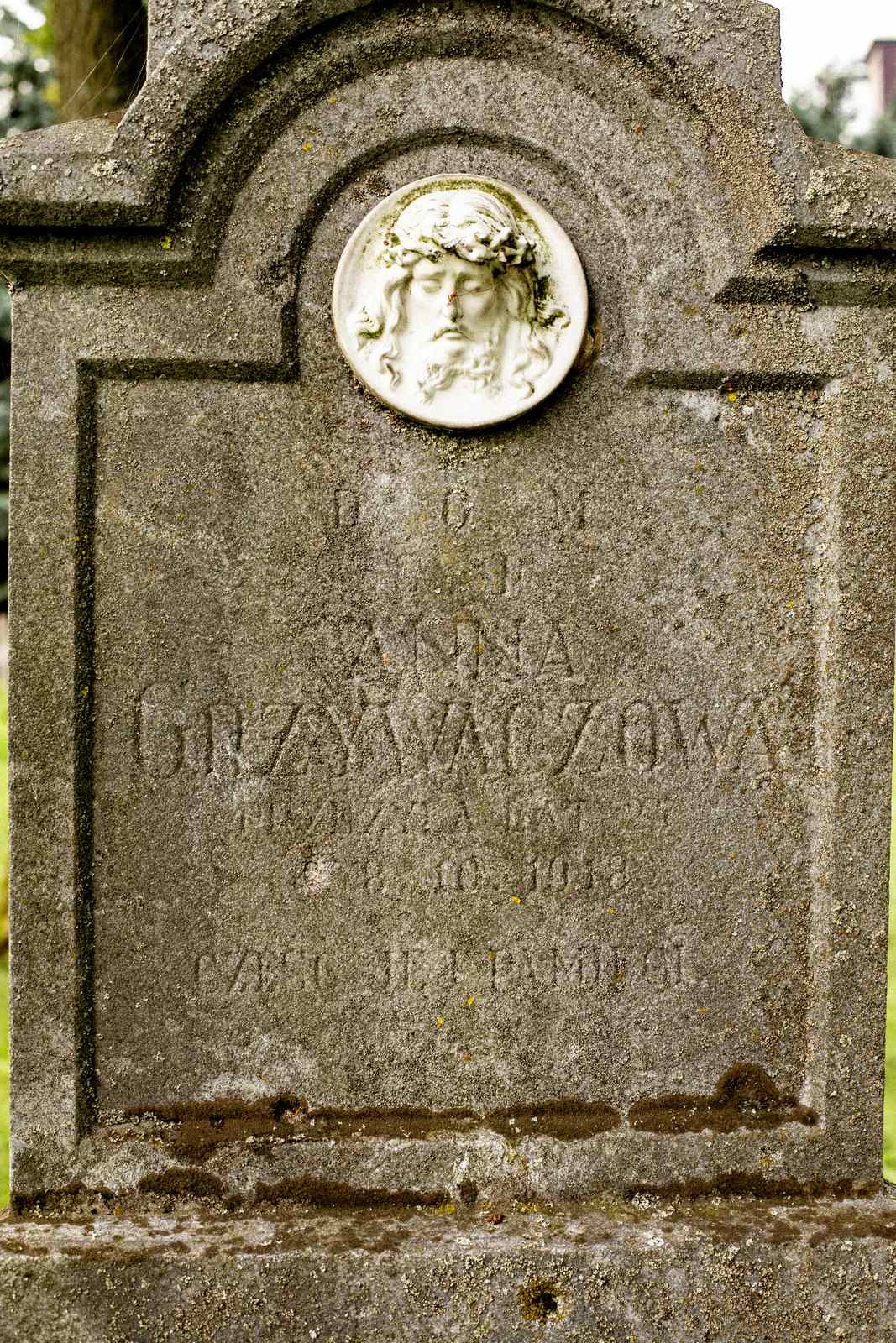 Nagrobek: Anna Grzywaczowa